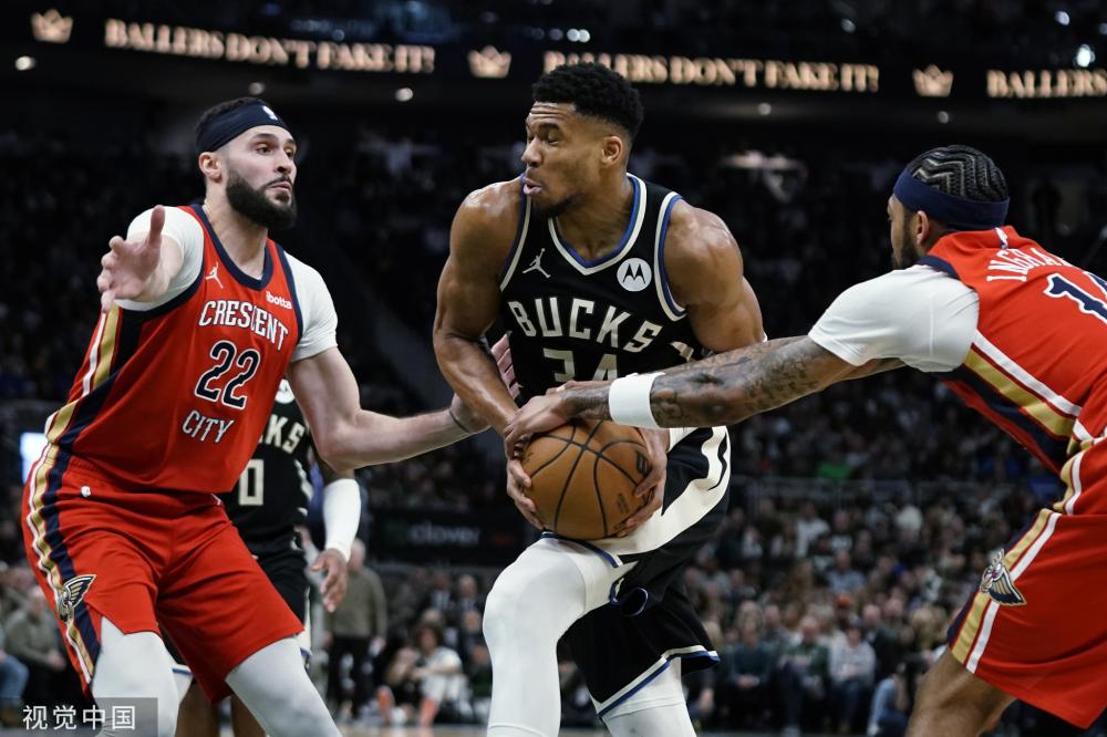 在接受采访 在接受采访